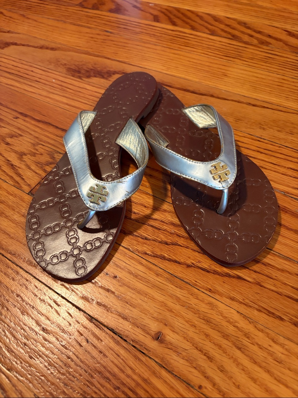 Tory Burch Monroe Gold thong flip flops size 7